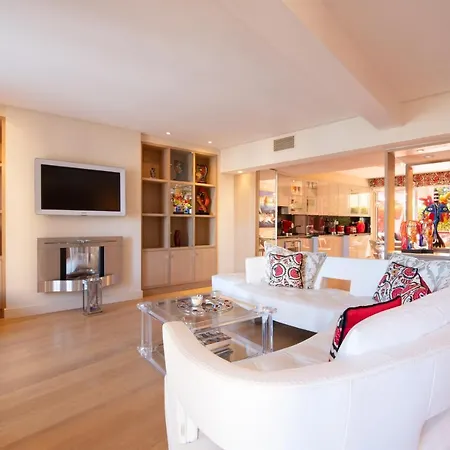 Rare! Appartement, 100m2, Climatisé - Port De *